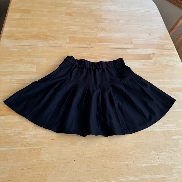 Garage Skirt Black - Picture 2 of 4